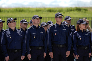 policjanci z nowej komendy