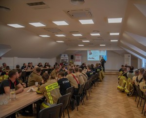 zdjęcie uczestników szkolenia podczas wykładu