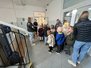 wizyta przedszkolaków w brzeskiej komendzie