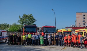 zdjęcie grupowe uczestników ćwiczeń i obserwatorów